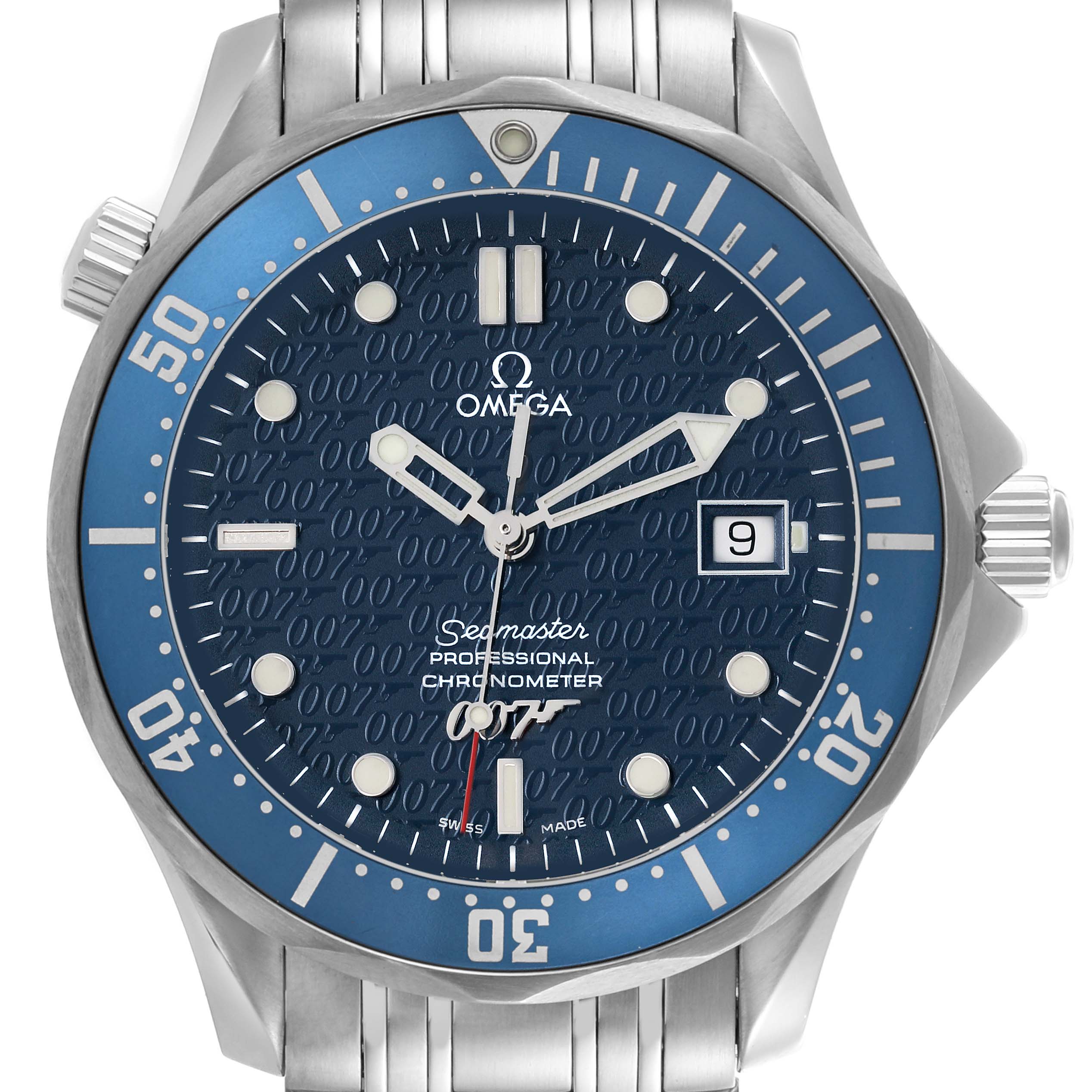 The image shows a head-on view of the Omega Seamaster 2537.80.00 Men's Stainless Steel Blue Dial 2537.80.00 Men's Stainless Steel Blue Dial watch, highlighting the dial, bezel, and bracelet.
