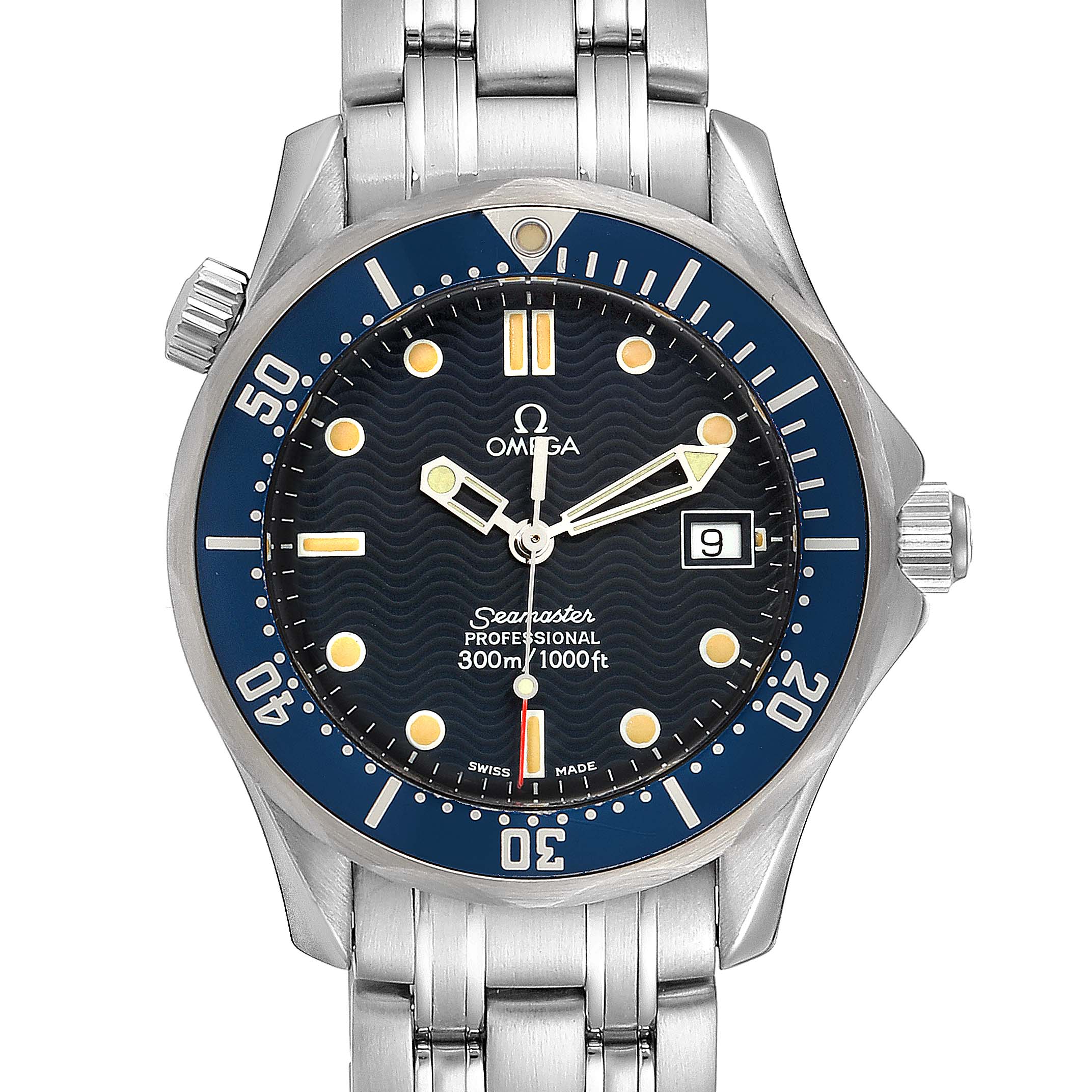 This is a front view of an Omega Seamaster 2561.80.00 Men
s Stainless Steel Blue Dial 2561.80.00 Men
s Stainless Steel Blue Dial watch showing the dial, bezel, and stainless steel bracelet.