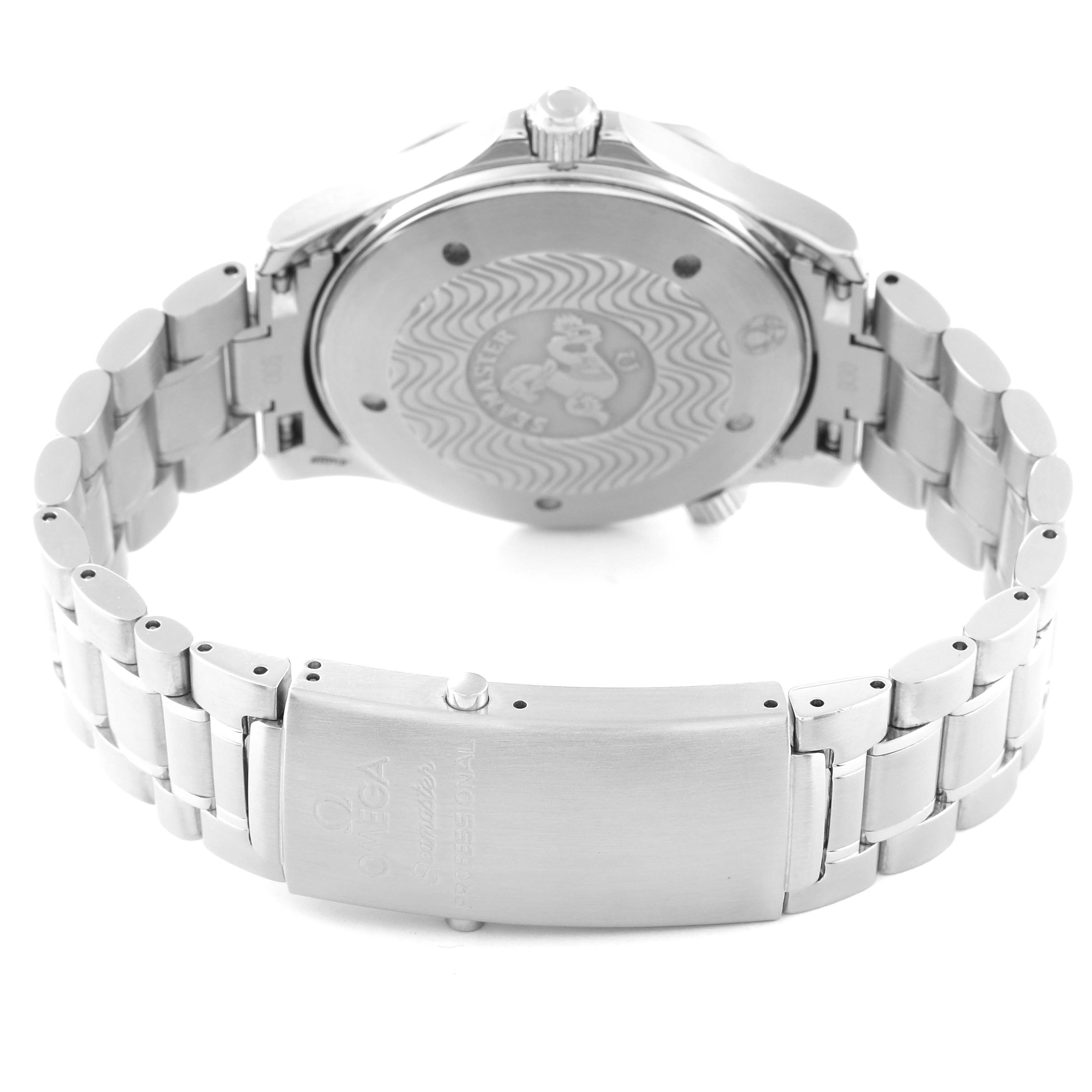 This image shows the back of the Omega Seamaster 2254.50.00 Men
s Stainless Steel Black Dial 2254.50.00 Men
s Stainless Steel Black Dial watch, highlighting the case back and bracelet clasp.