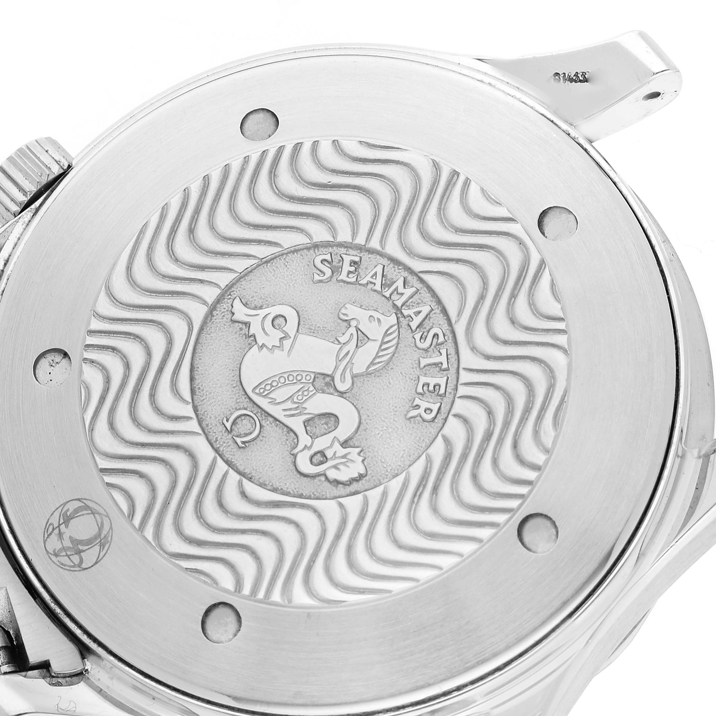 The image shows the case back of an Omega Seamaster 2254.50.00 Men
s Stainless Steel Black Dial 2254.50.00 Men
s Stainless Steel Black Dial watch, highlighting its engraved logo and decorative pattern.