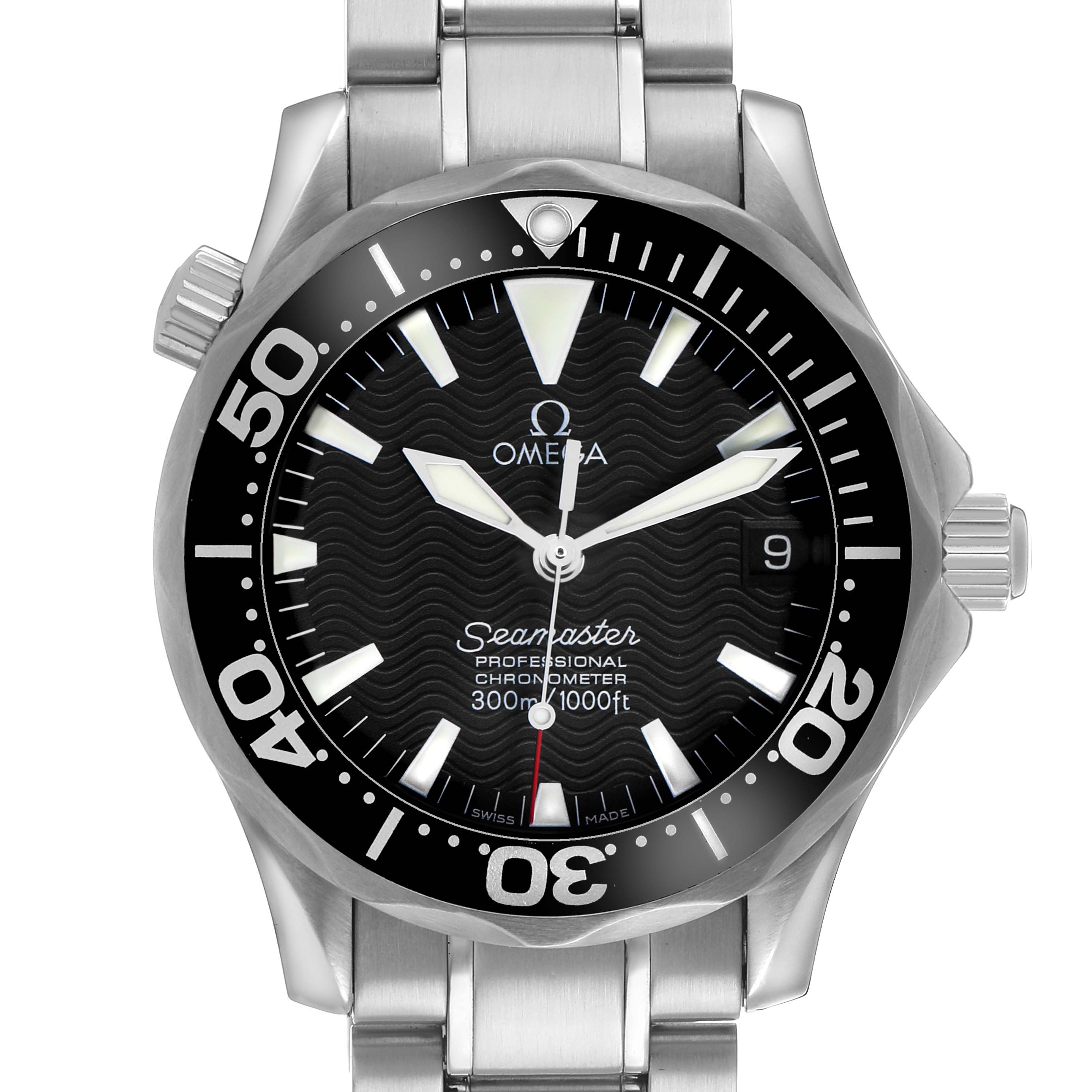 The image shows a frontal view of an Omega Seamaster 2252.50.00 Men's Stainless Steel Black Dial watch, displaying the face, bezel, and part of the bracelet.
