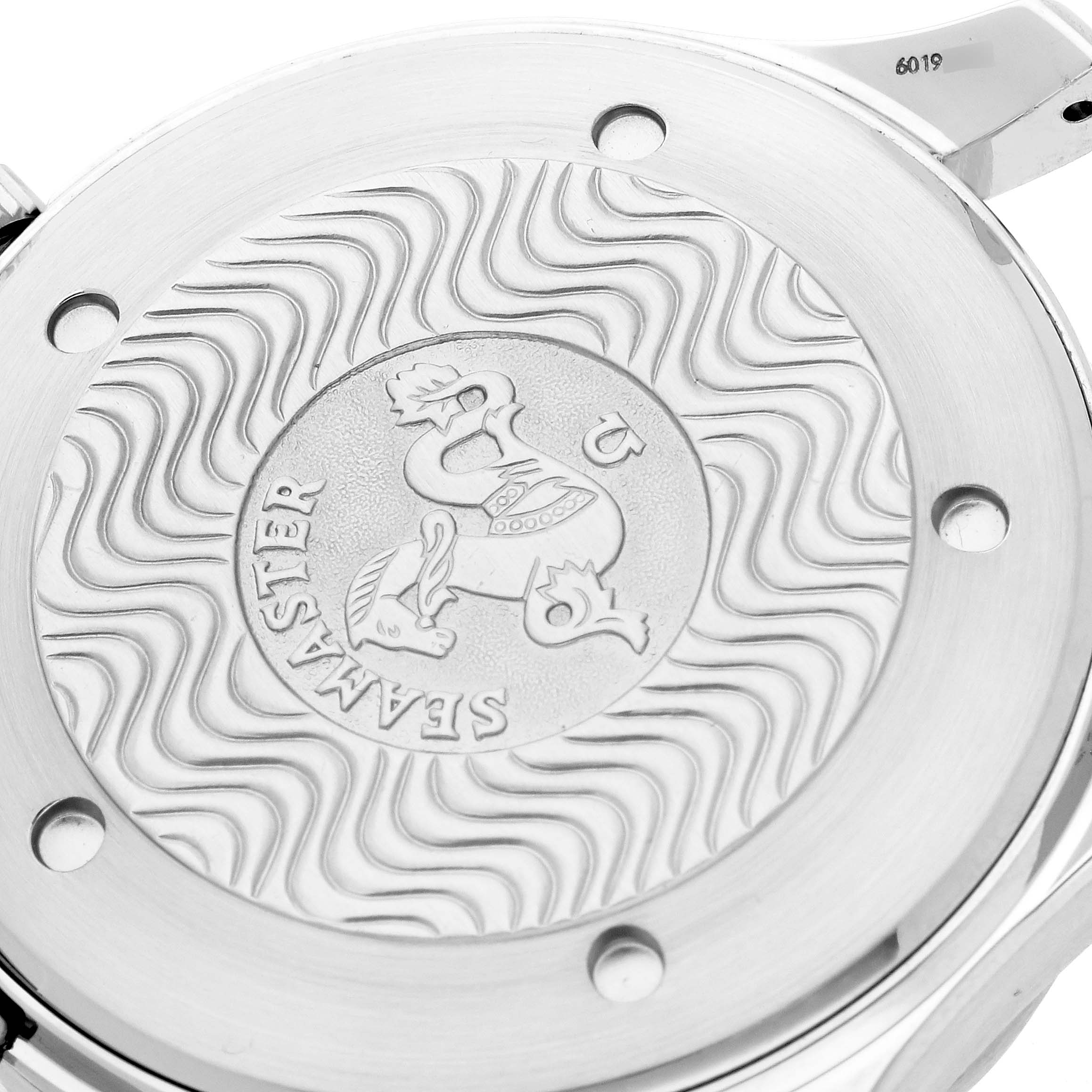 The image shows the engraved case back of the Omega Seamaster 2531.80.00 Men's Stainless Steel Blue Dial 2531.80.00 Men's Stainless Steel Blue Dial watch, featuring a wave pattern and the Seamaster emblem.