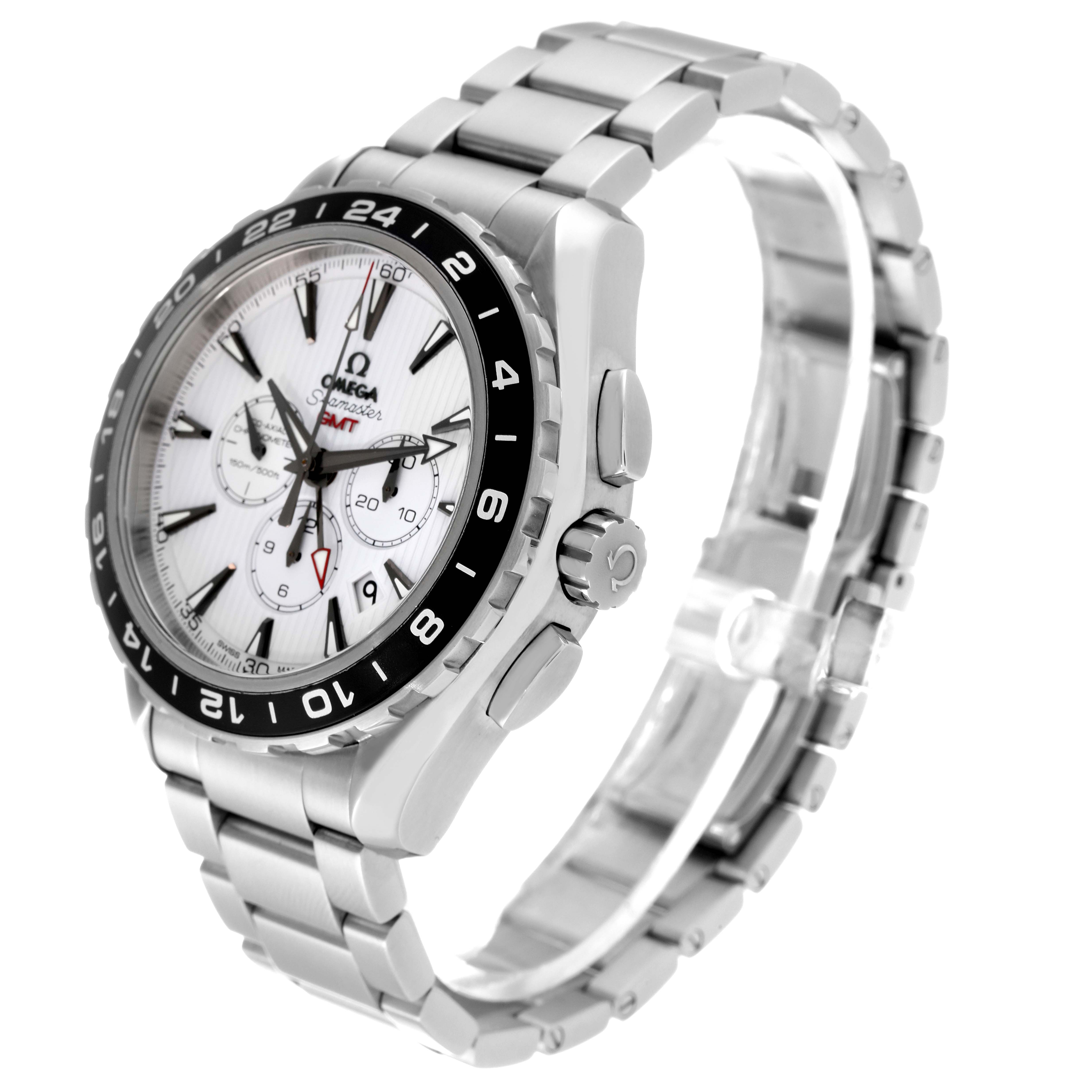 The image shows an Omega Aqua Terra 231.10.44.52.04.001 Men
s Stainless Steel White Dial 231.10.44.52.04.001 Men
s Stainless Steel White Dial watch from an angled side view, highlighting the dial, bezel, bracelet links, and crown.