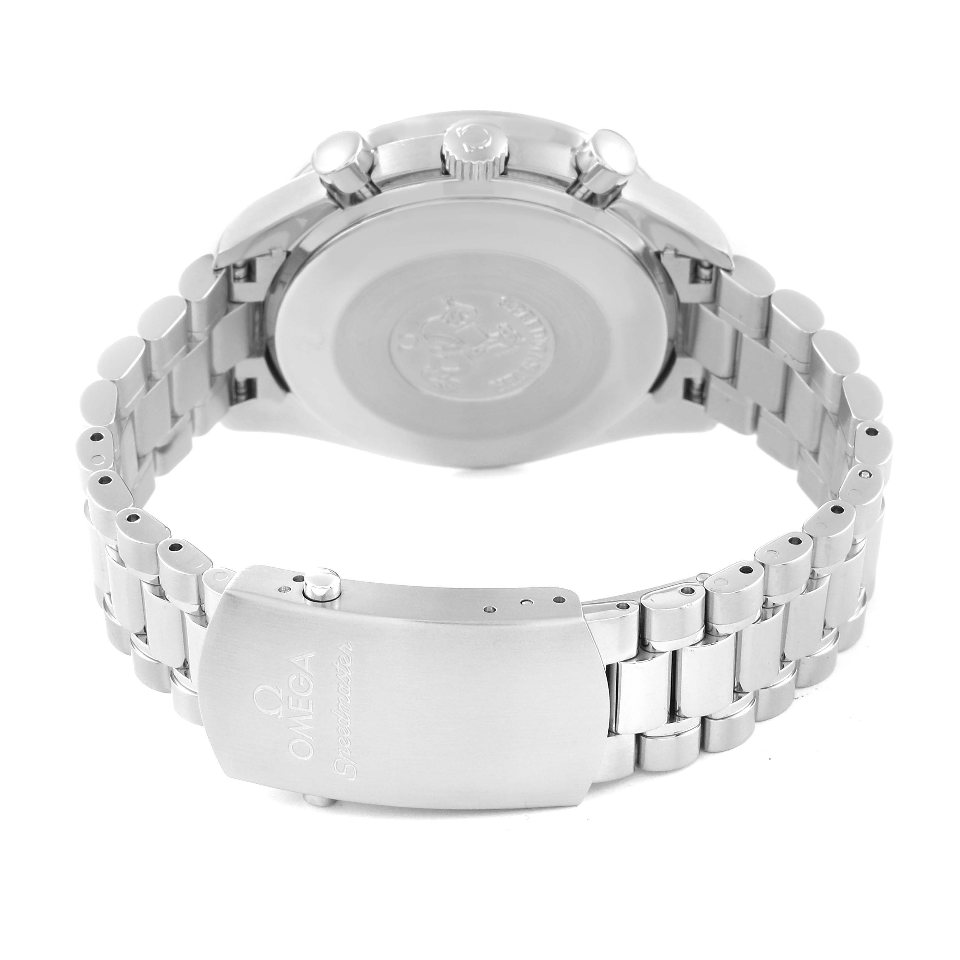 The image shows the back of an Omega Speedmaster 3539.50.00 Men
s Stainless Steel Black Dial 3539.50.00 Men
s Stainless Steel Black Dial watch, specifically focusing on the clasp and bracelet.