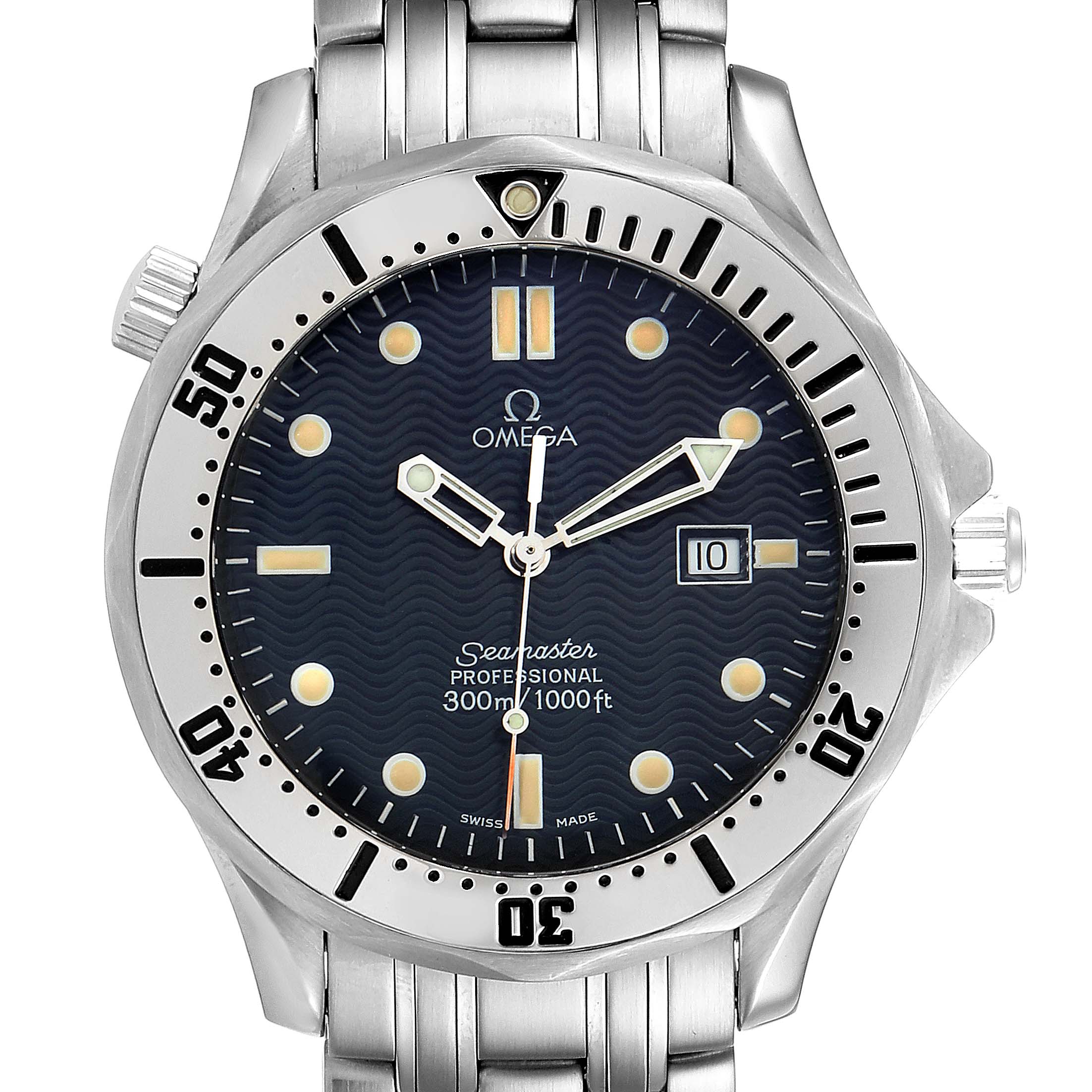 The image depicts a frontal view of the Omega Seamaster 2542.80.00 Men
s Stainless Steel Blue Dial 2542.80.00 Men
s Stainless Steel Blue Dial watch, showcasing its face, bezel, and part of the bracelet.