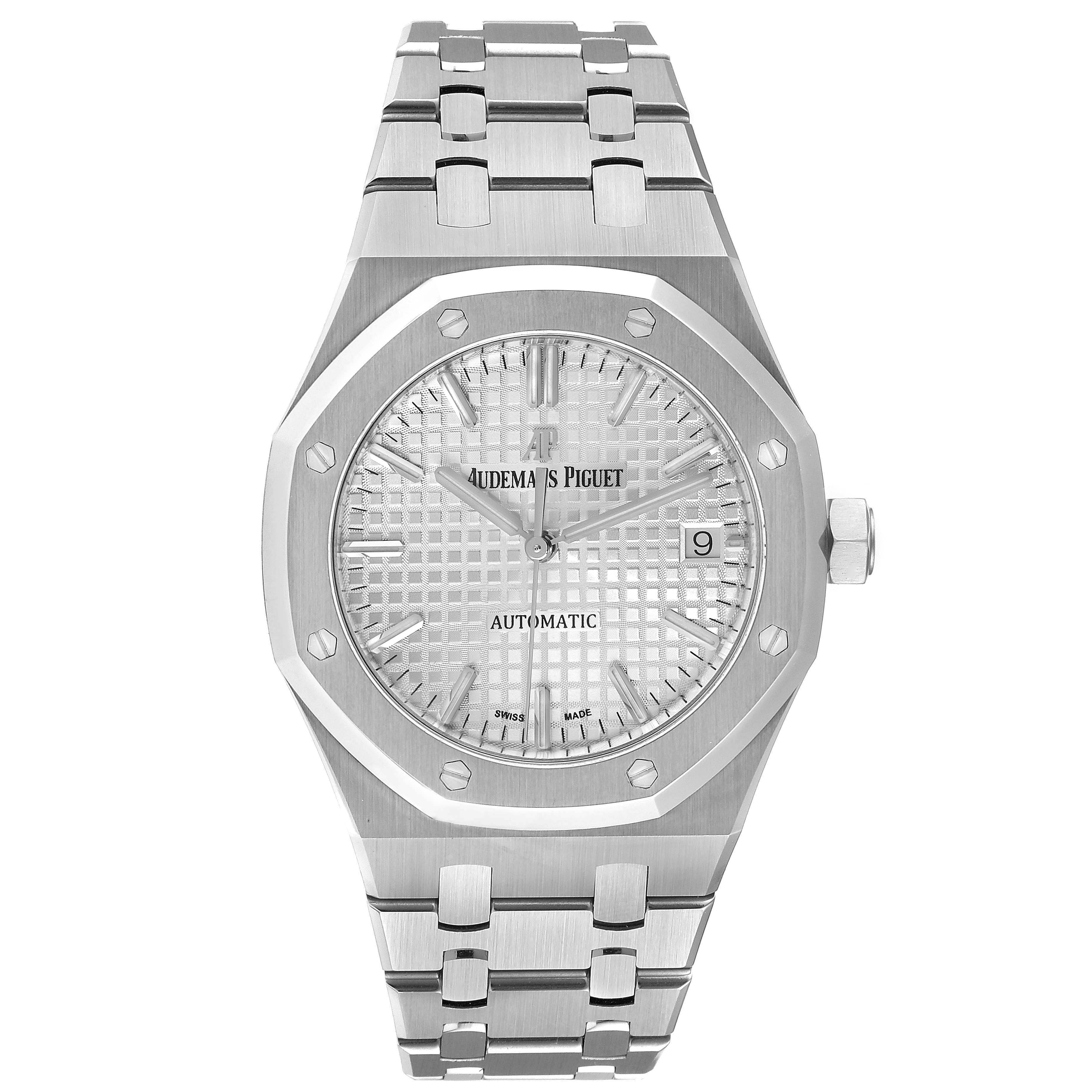 This image shows a front view of the Audemars Piguet Royal Oak 15450ST.OO.1256ST.01 Men
s Stainless Steel Silver Dial 15450ST.OO.1256ST.01 Men
s Stainless Steel Silver Dial watch, displaying its dial, bezel, crown, and bracelet.