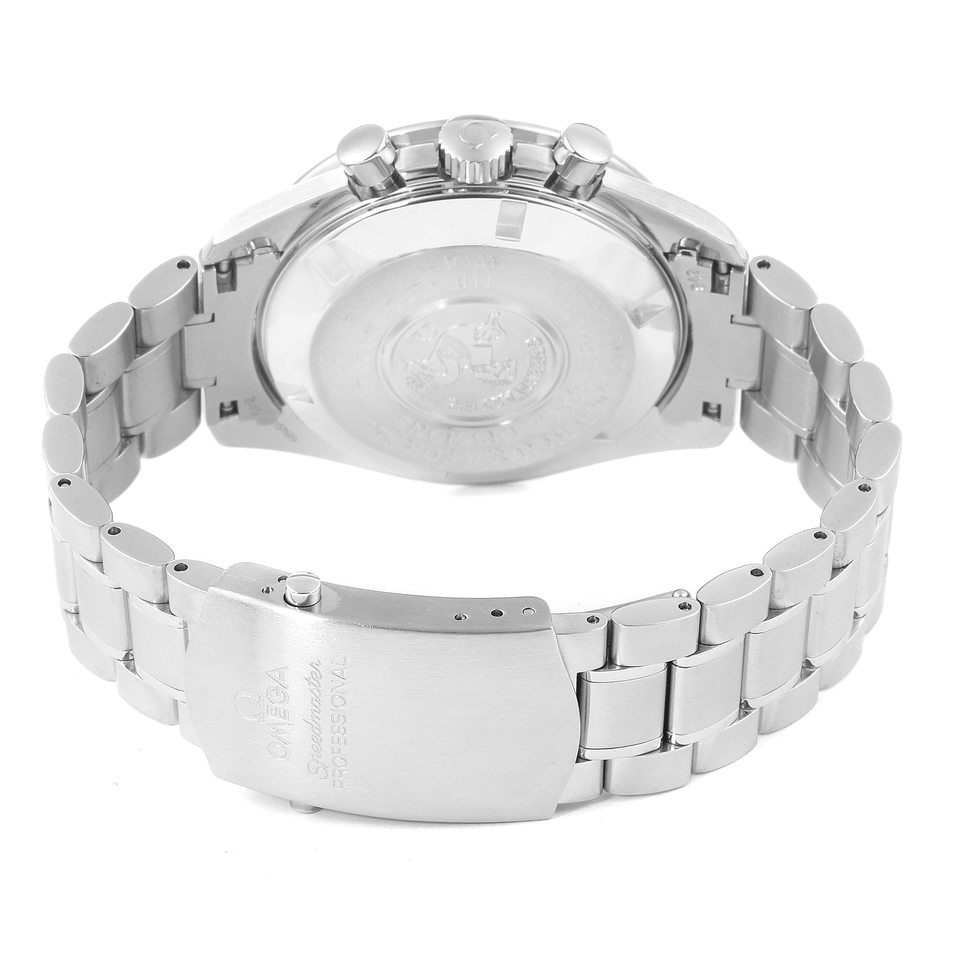 The image shows the back view of an Omega Speedmaster 3570.50.00 Men
s Stainless Steel Black Dial 3570.50.00 Men
s Stainless Steel Black Dial watch, highlighting its case back, bracelet, and clasp.