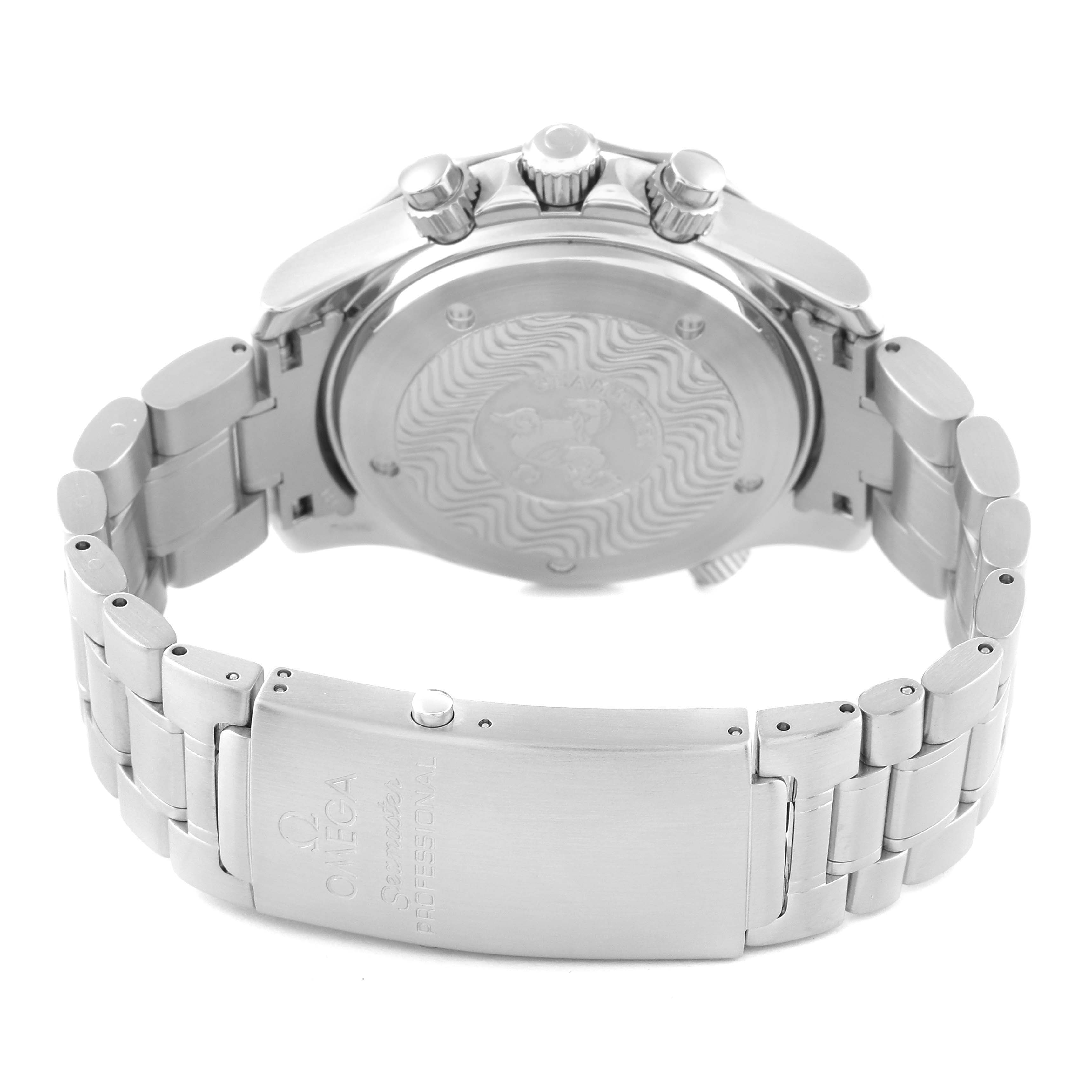 The image shows the back view of an Omega Seamaster 2594.50.00 Men
s Stainless Steel Black Dial 2594.50.00 Men
s Stainless Steel Black Dial watch, displaying the case back, bracelet, and clasp.