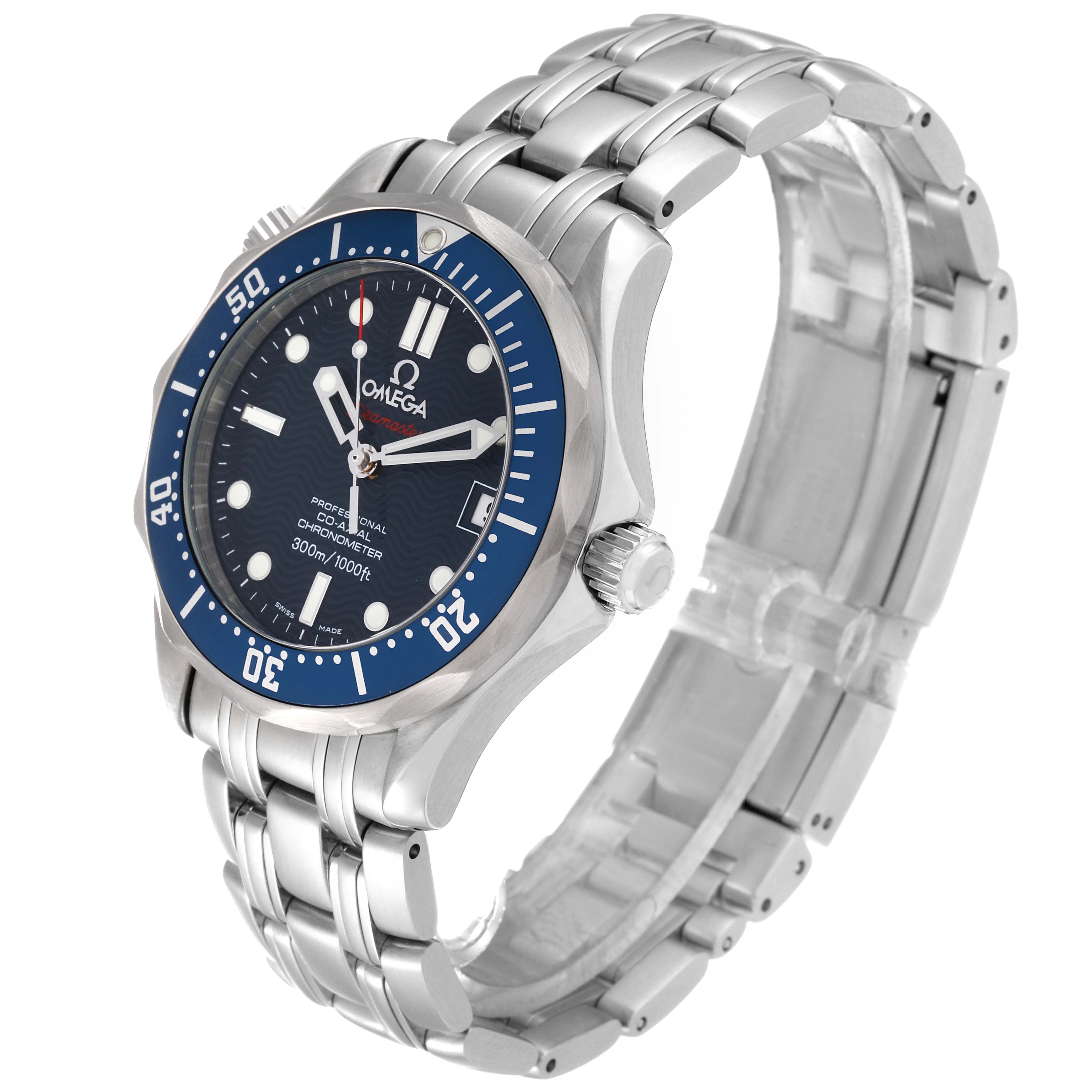 The image shows an angled view of the Omega Seamaster 2222.80.00 Men
s Stainless Steel Blue Dial 2222.80.00 Men
s Stainless Steel Blue Dial watch, highlighting its blue dial, bezel, and silver bracelet.