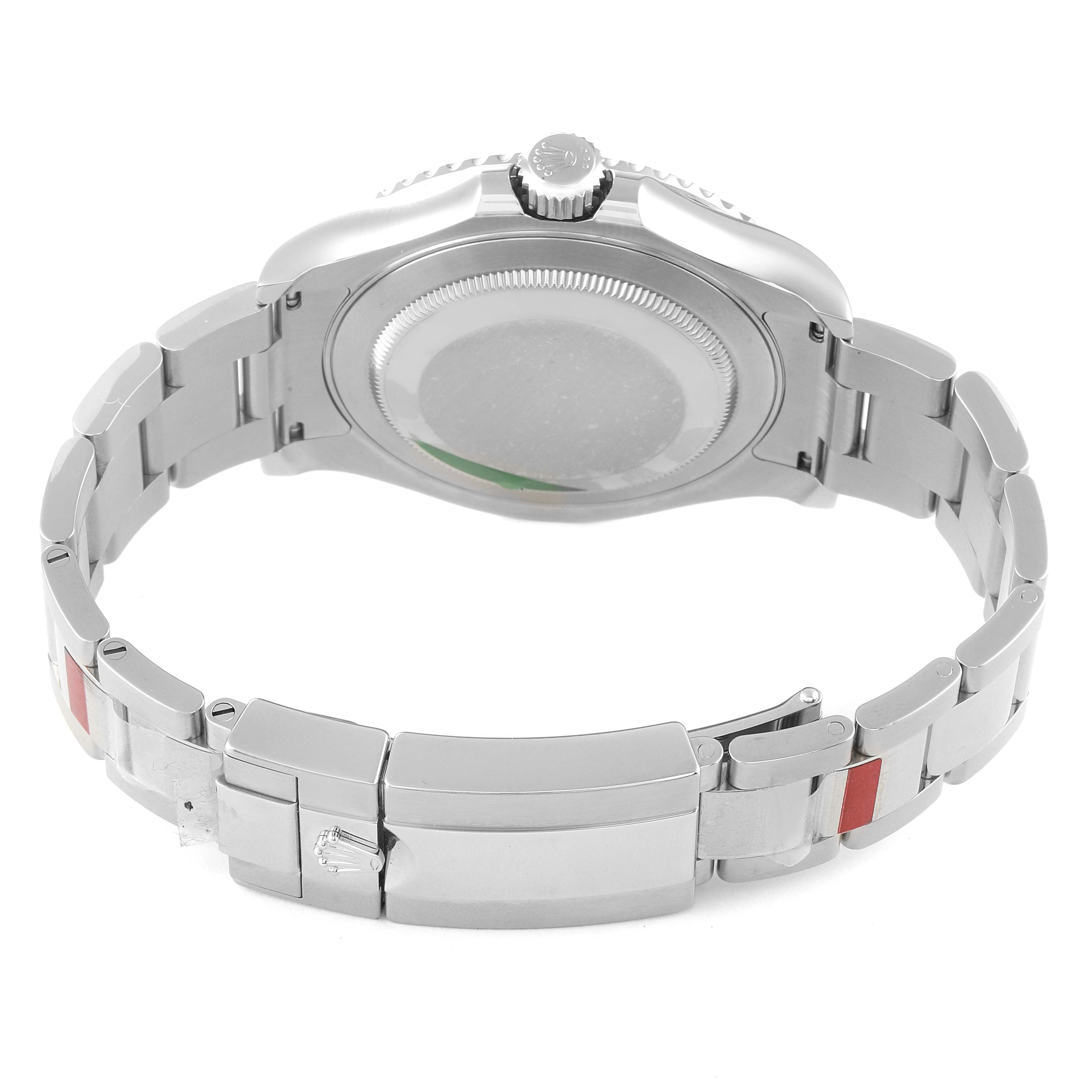 The image shows the back view of the Yacht-Master watch by Rolex, highlighting the stainless steel bracelet and clasp.