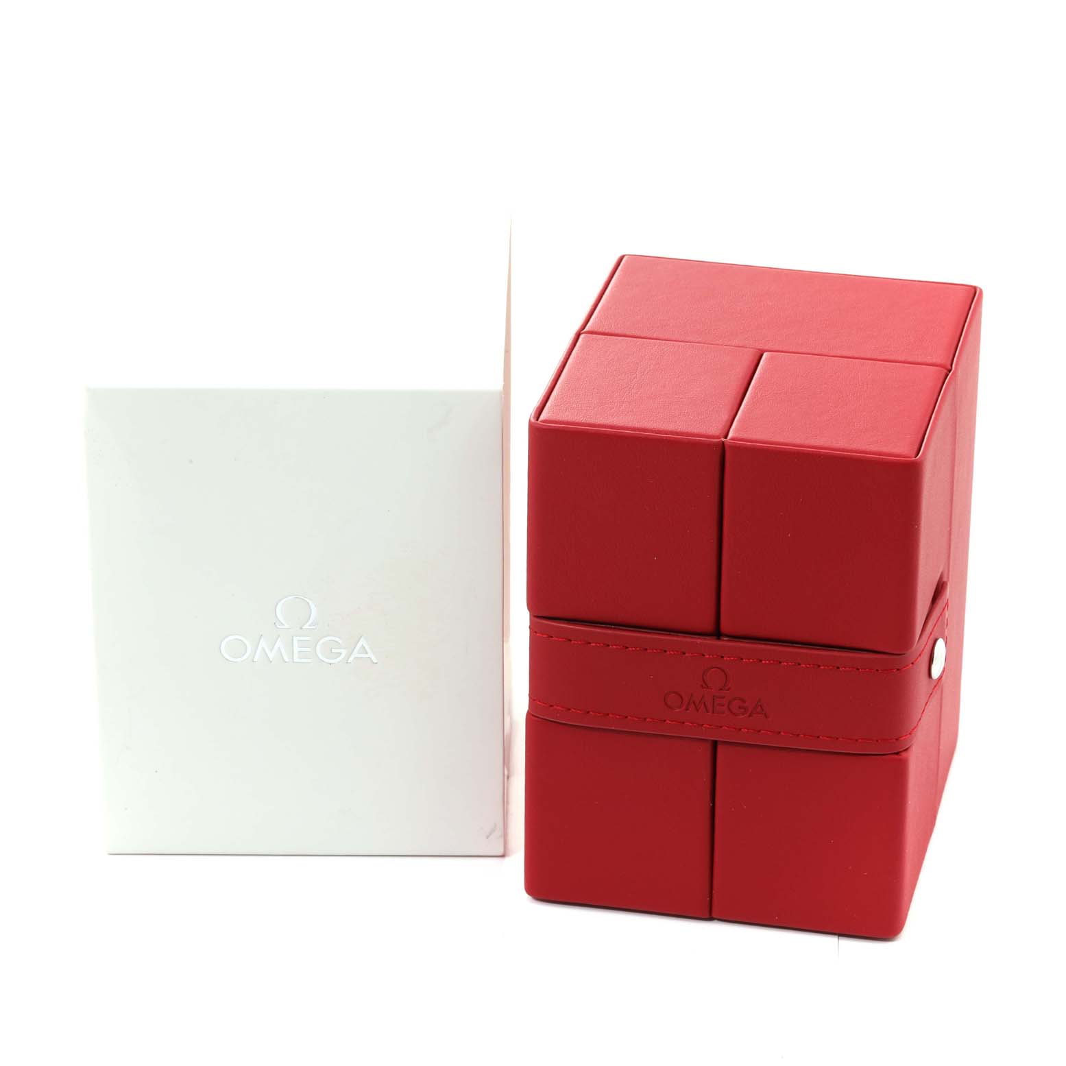 The image shows the packaging for an Omega Seamaster 2541.80.00 Men
s Stainless Steel Blue Dial 2541.80.00 Men
s Stainless Steel Blue Dial watch, including a red box and a white outer sleeve with the Omega logo.