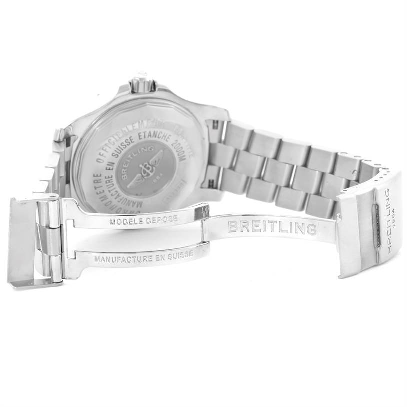 This image shows the back and bracelet clasp of the Breitling Superocean A17390 Men's Stainless Steel White Dial A17390 Men's Stainless Steel White Dial watch.
