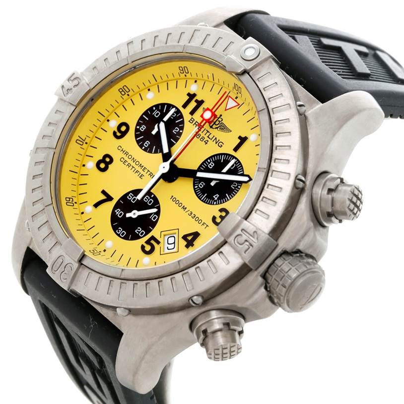 breitling chrono avenger price