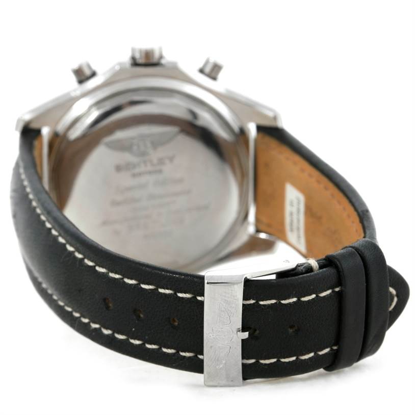 The image shows the back view of a Bentley model Breitling watch, highlighting the case back, leather strap, and buckle.