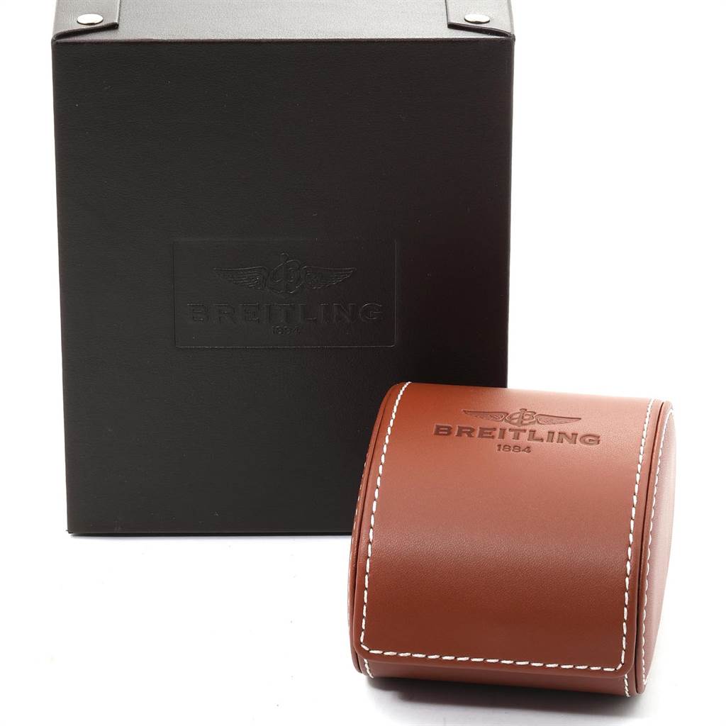 The image shows the packaging box and leather case of a Breitling Navitimer A41322 Men
s Stainless Steel Black Dial A41322 Men
s Stainless Steel Black Dial watch.