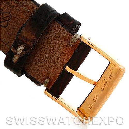 The image shows a close-up view of the buckle and leather strap of a Breitling Navitimer H41330 Men's Rose Gold Silver Dial H41330 Men's Rose Gold Silver Dial watch.