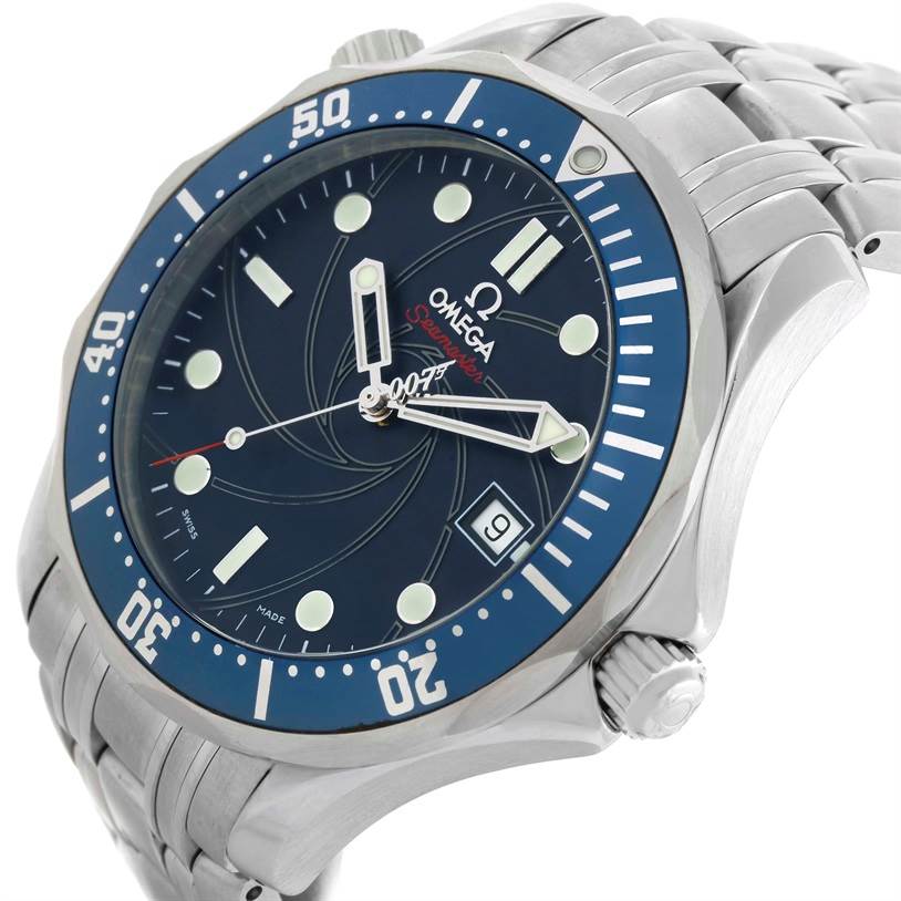 This image shows a close-up angle of the Omega Seamaster 2226.80.00 Men
s Stainless Steel Blue Dial 2226.80.00 Men
s Stainless Steel Blue Dial watch, highlighting its bezel, dial, crown, and stainless steel bracelet.