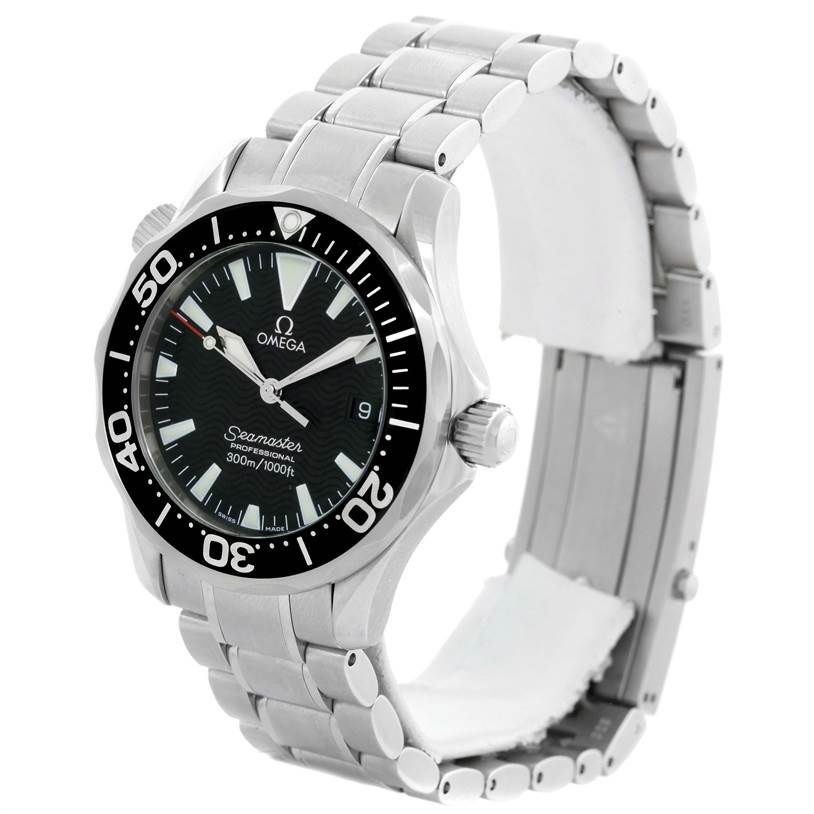 This Omega Seamaster 2262.50.00 Men
s Stainless Steel Black Dial 2262.50.00 Men
s Stainless Steel Black Dial watch is shown at an angle highlighting its face, bezel, and bracelet.