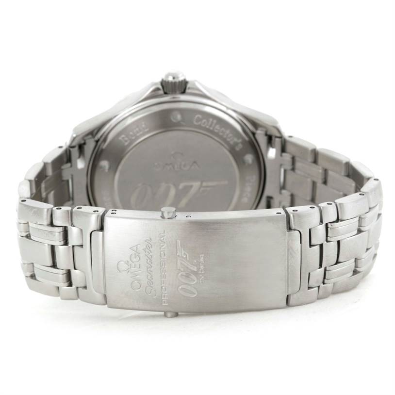 The image shows the back view and clasp of the Omega Seamaster 212.30.41.20.01.001 Men
s Stainless Steel Black Dial 212.30.41.20.01.001 Men
s Stainless Steel Black Dial watch.