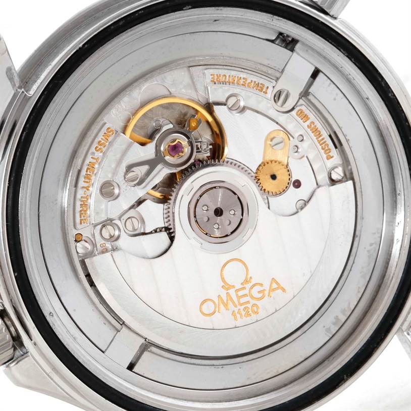 This image shows the back of an Omega Seamaster 2531.80.00 Men
s Stainless Steel Blue Dial 2531.80.00 Men
s Stainless Steel Blue Dial watch, highlighting the movement and internal mechanisms.