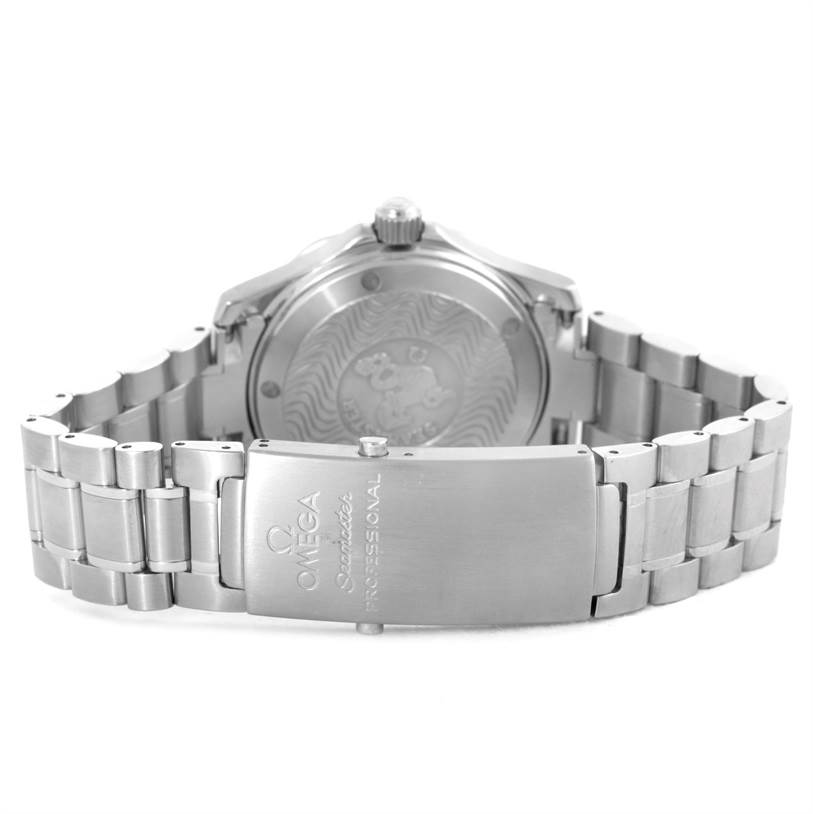 The image shows the back, clasp, and bracelet of the Omega Seamaster 2252.50.00 Stainless Steel Black Dial 2252.50.00 Stainless Steel Black Dial watch.