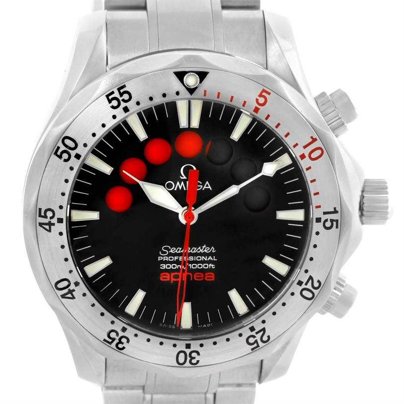 The image shows a frontal view of the Omega Seamaster 2595.50.00 Men
s Stainless Steel Black Dial 2595.50.00 Men
s Stainless Steel Black Dial watch, highlighting its dial, hands, bezel, and crown.