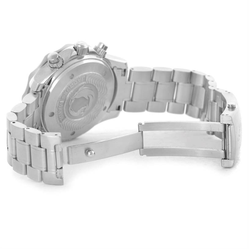 The image shows the back and clasp of an Omega Seamaster 2595.50.00 Men
s Stainless Steel Black Dial 2595.50.00 Men
s Stainless Steel Black Dial watch, highlighting the bracelet and case back.