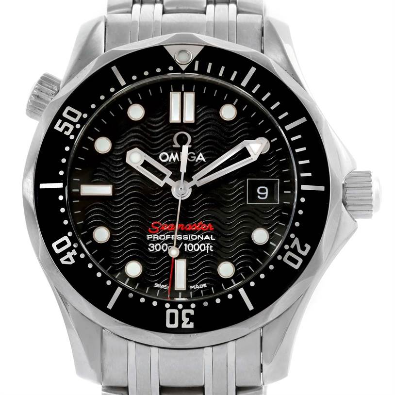 This is a close-up image of the Omega Seamaster 212.30.36.61.01.001 Men
s Stainless Steel Black Dial 212.30.36.61.01.001 Men
s Stainless Steel Black Dial Professional watch showing its face and part of the metal strap at a front angle.