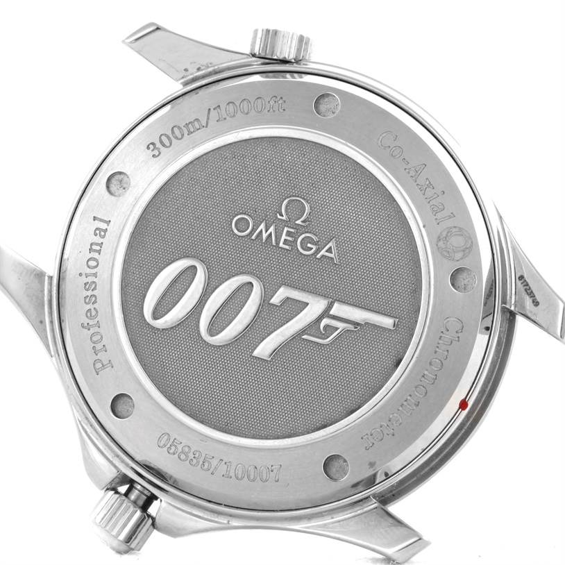 The image shows the back case of an Omega Seamaster 2226.80.00 Men
s Stainless Steel Blue Dial 2226.80.00 Men
s Stainless Steel Blue Dial 007 edition watch, highlighting its branding and specifications.