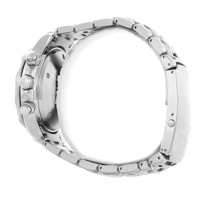 This image shows a side view of an Omega Seamaster 2599.80.00 Men
s Stainless Steel Blue Dial 2599.80.00 Men
s Stainless Steel Blue Dial watch displaying its buttons, case, and stainless steel bracelet.