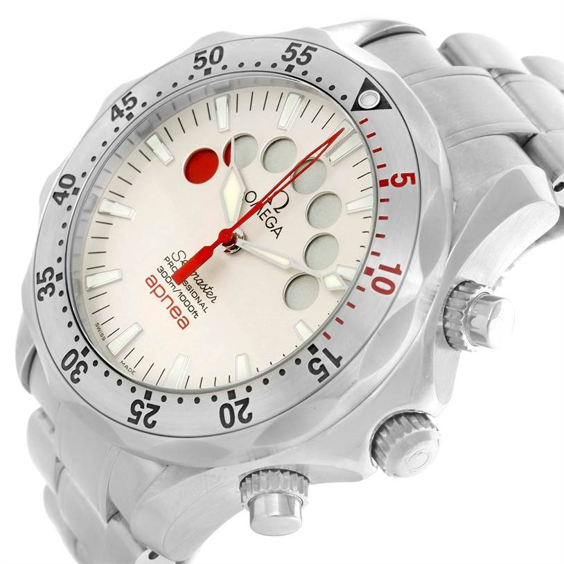 The image shows an Omega Seamaster 2595.30.00 Men
s Stainless Steel Silver Dial 2595.30.00 Men
s Stainless Steel Silver Dial watch at a tilted angle, highlighting the bezel, dial, and part of the bracelet.