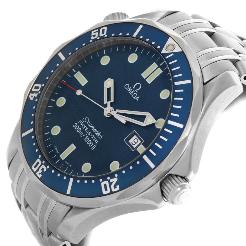 The image shows an Omega Seamaster 2541.80.00 Men
s Stainless Steel Blue Dial 2541.80.00 Men
s Stainless Steel Blue Dial watch at a slight angle, featuring the dial, bezel, and part of the stainless steel bracelet.