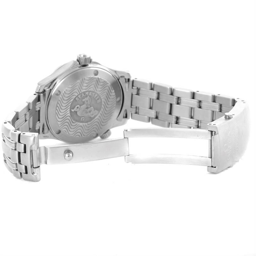 The image shows the back case and metal bracelet of an Omega Seamaster 2561.80.00 Men
s Stainless Steel Blue Dial 2561.80.00 Men
s Stainless Steel Blue Dial watch at an oblique angle.