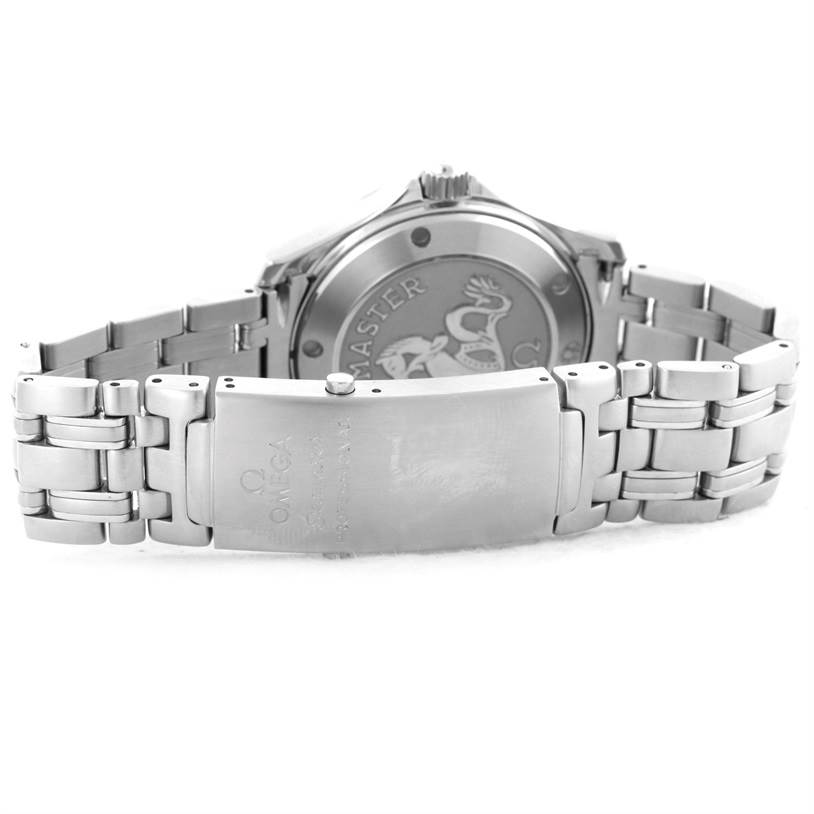 The image shows the back view of an Omega Seamaster 2222.80.00 Men
s Stainless Steel Blue Dial 2222.80.00 Men
s Stainless Steel Blue Dial watch, including the clasp and bracelet.