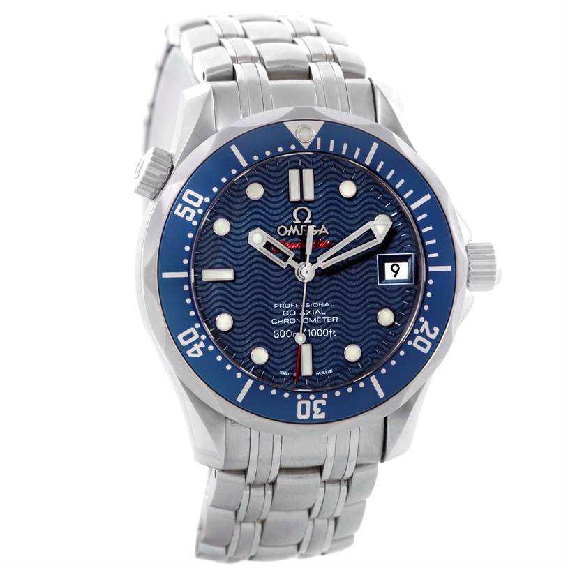 The image shows an angled front view of an Omega Seamaster 2222.80.00 Men
s Stainless Steel Blue Dial 2222.80.00 Men
s Stainless Steel Blue Dial watch, displaying its face, bezel, and metal bracelet.