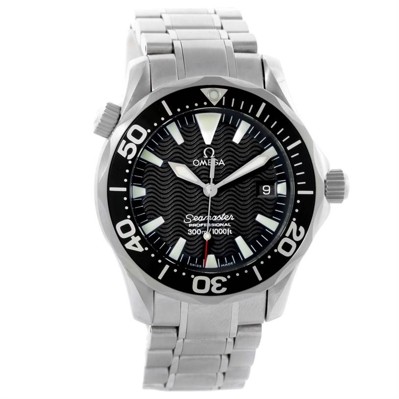 This image shows a front view of an Omega Seamaster 2262.50.00 Men
s Stainless Steel Black Dial 2262.50.00 Men
s Stainless Steel Black Dial watch with a black dial and a stainless steel bracelet.