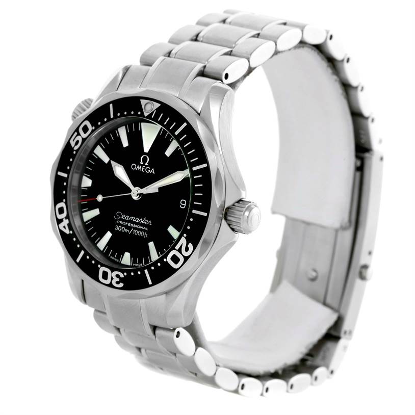 The image shows a side angle of an Omega Seamaster 2262.50.00 Men
s Stainless Steel Black Dial 2262.50.00 Men
s Stainless Steel Black Dial watch, highlighting its bezel, dial, bracelet, and crown.