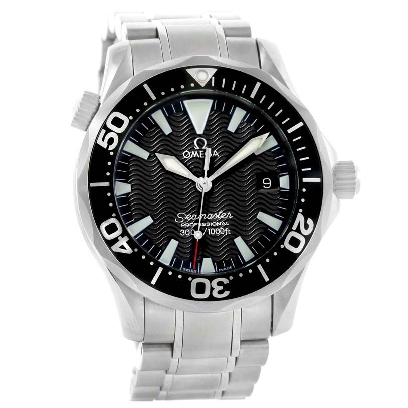The image shows a front view of an Omega Seamaster 2262.50.00 Men
s Stainless Steel Black Dial 2262.50.00 Men
s Stainless Steel Black Dial watch, displaying the face, bezel, and part of the metal bracelet.