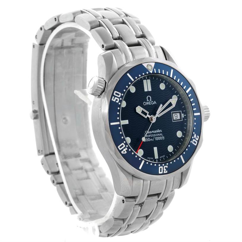 The image shows an Omega Seamaster 2561.80.00 Men
s Stainless Steel Blue Dial 2561.80.00 Men
s Stainless Steel Blue Dial watch angled to display its face, crown, bezel, and stainless steel bracelet.