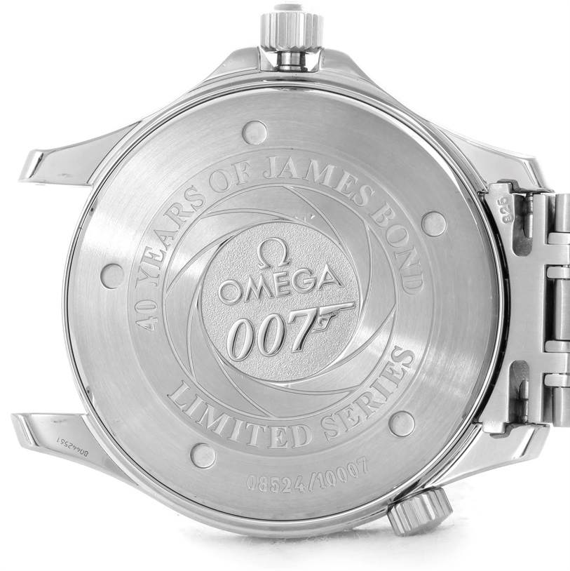 The image shows the case back of an Omega Seamaster 2537.80.00 Men
s Stainless Steel Blue Dial 2537.80.00 Men
s Stainless Steel Blue Dial watch, specifically a limited series "007" James Bond edition.
