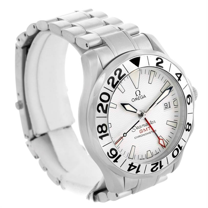 The Omega Seamaster 2538.20.00 Men's Stainless Steel White Dial 2538.20.00 Men's Stainless Steel White Dial watch is shown at a three-quarter angle, illustrating its face, bezel, and metal bracelet.