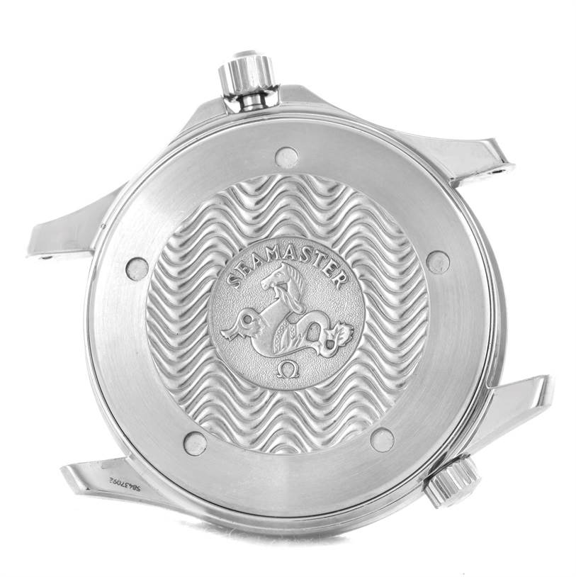 The image shows the back case of an Omega Seamaster 2541.80.00 Men
s Stainless Steel Blue Dial 2541.80.00 Men
s Stainless Steel Blue Dial watch, featuring its signature engraved logo.