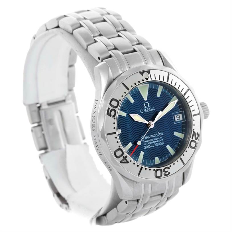 This image shows a side-angle view of an Omega Seamaster 2053.80.00 Men
s Stainless Steel Blue Dial 2053.80.00 Men
s Stainless Steel Blue Dial watch featuring its face, bezel, and metal bracelet.