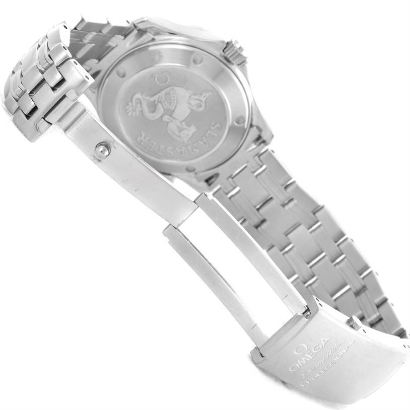 The image shows the back view and clasp of an Omega Seamaster 2222.80.00 Men
s Stainless Steel Blue Dial 2222.80.00 Men
s Stainless Steel Blue Dial watch, highlighting its bracelet and engraved caseback.