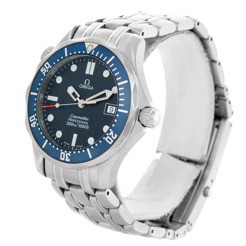 This image shows the Omega Seamaster 2561.80.00 Men
s Stainless Steel Blue Dial 2561.80.00 Men
s Stainless Steel Blue Dial watch at a three-quarter angle, displaying its face, bezel, and linked metal bracelet.