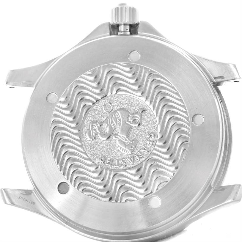 This image shows the back case of the Omega Seamaster 2538.20.00 Men
s Stainless Steel White Dial 2538.20.00 Men
s Stainless Steel White Dial watch with its distinctive wave pattern and logo.