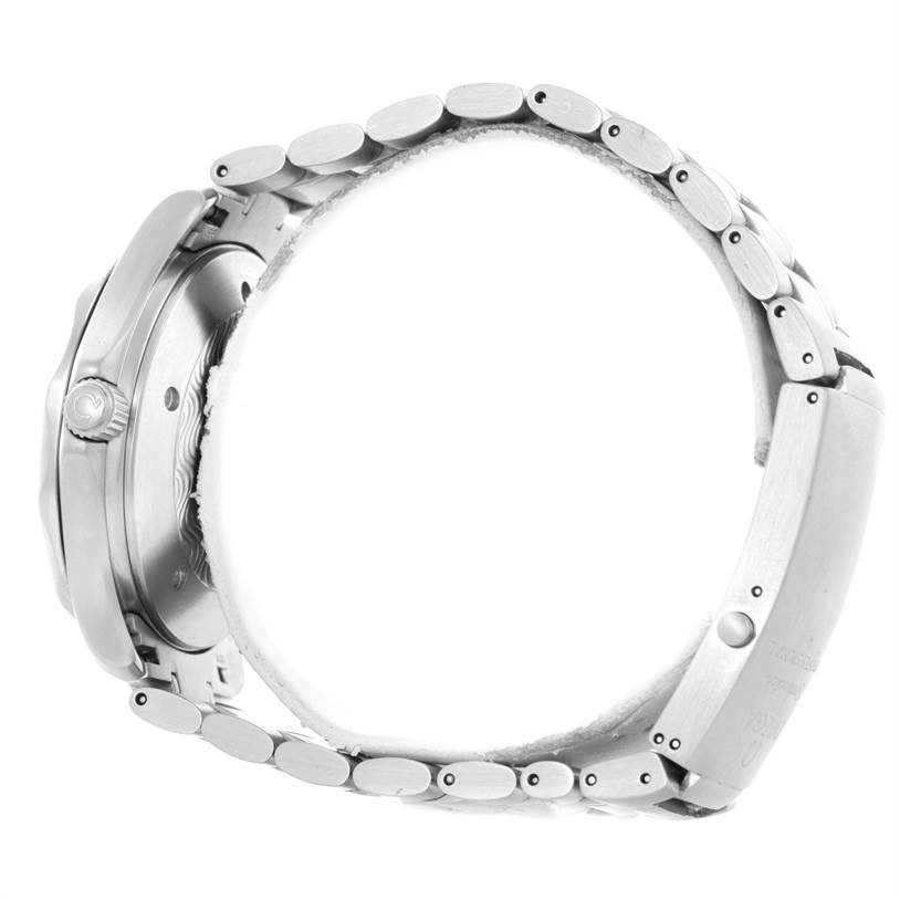 This image shows the side profile of the Omega Seamaster 2538.20.00 Men
s Stainless Steel White Dial 2538.20.00 Men
s Stainless Steel White Dial watch, highlighting its stainless steel bracelet and side crown.