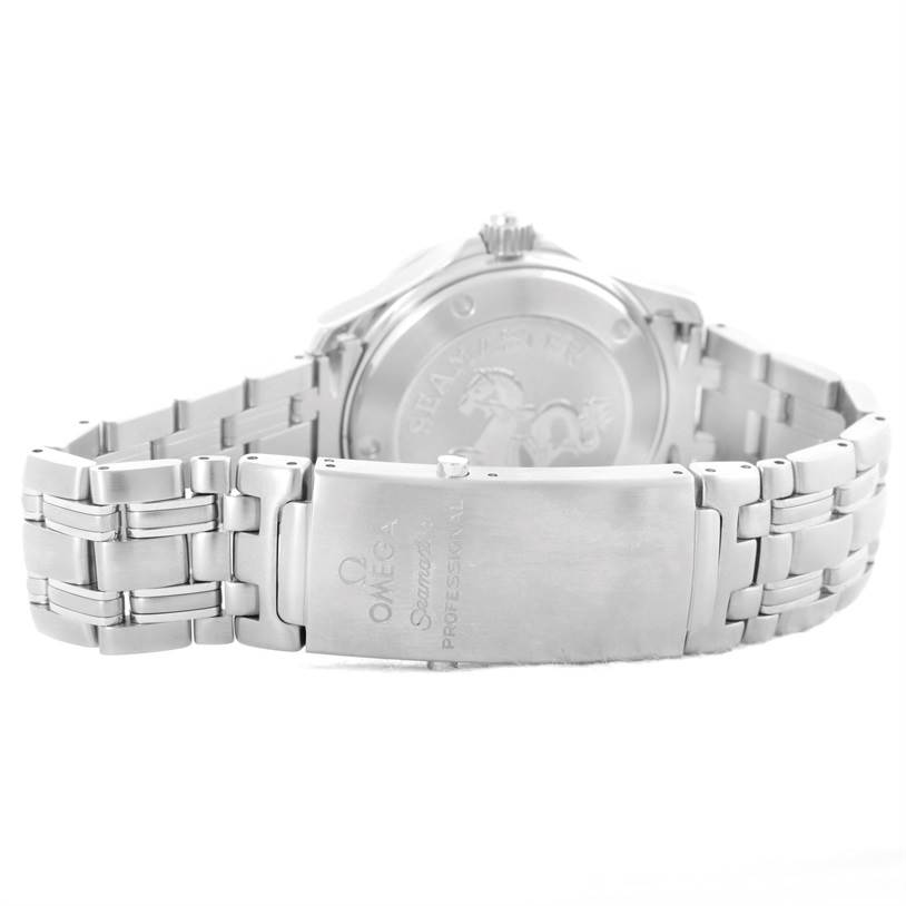 The image shows the Omega Seamaster 2222.80.00 Men
s Stainless Steel Blue Dial 2222.80.00 Men
s Stainless Steel Blue Dial watch from a rear angle, highlighting its clasp and back case.