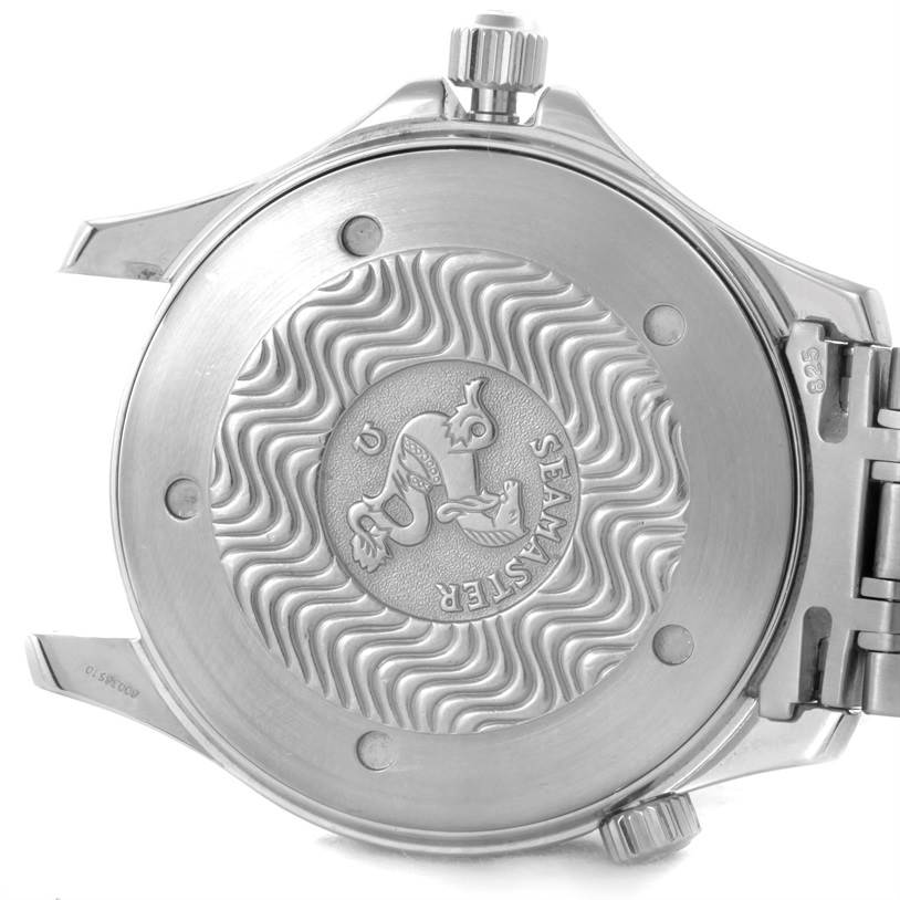 The image shows the case back of an Omega Seamaster 2531.80.00 Men
s Stainless Steel Blue Dial 2531.80.00 Men
s Stainless Steel Blue Dial watch, featuring the engravings and crown.