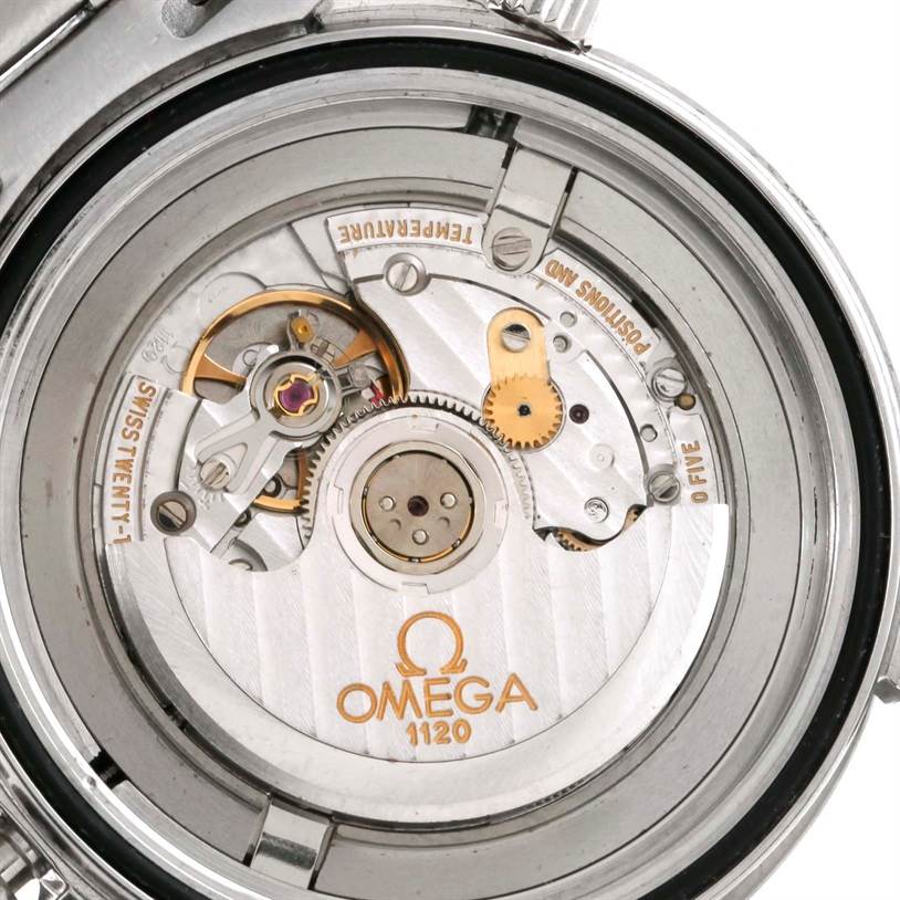 The image shows the internal mechanism and intricate components of the Omega Seamaster 2531.80.00 Men
s Stainless Steel Blue Dial 2531.80.00 Men
s Stainless Steel Blue Dial watch.